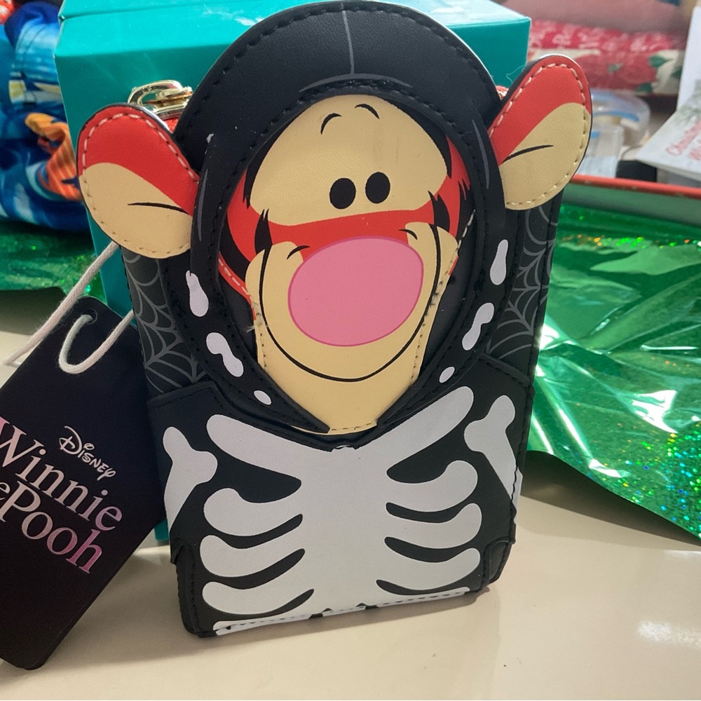Loungefly Disney Winnie the Pooh Tigger Skeleton Costume Glow-In-The-Dark zipper